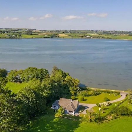 2 Bed Waterfront - Close To Courtmacsherry * كورك