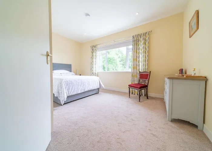 2 Bed Waterfront - Close To Courtmacsherry Ferienhaus