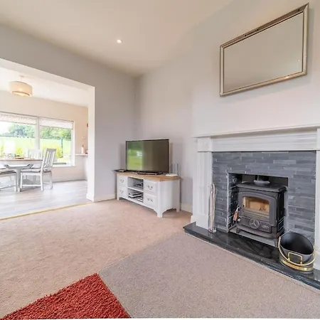 Дом отдыха 2 Bed Waterfront - Close To Courtmacsherry Корк